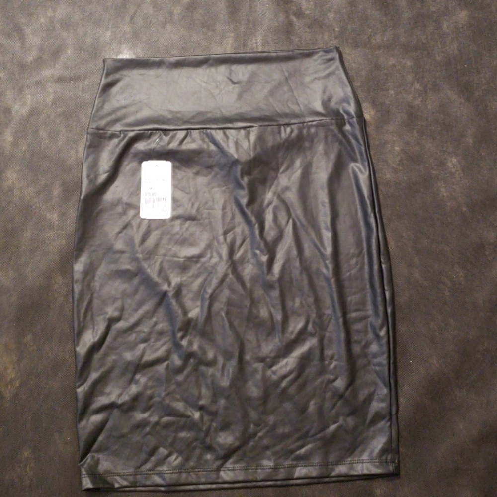 Forever 21 faux leather bodycon skirt